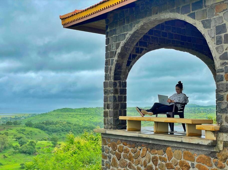 Eze Nof - A Hilltop Villa With 360º Water View Nashik Exterior foto